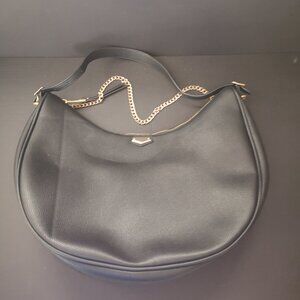 Aldo Black Pebble Finish Faux Leather Crescent Shaped Lined Shoulder Bag